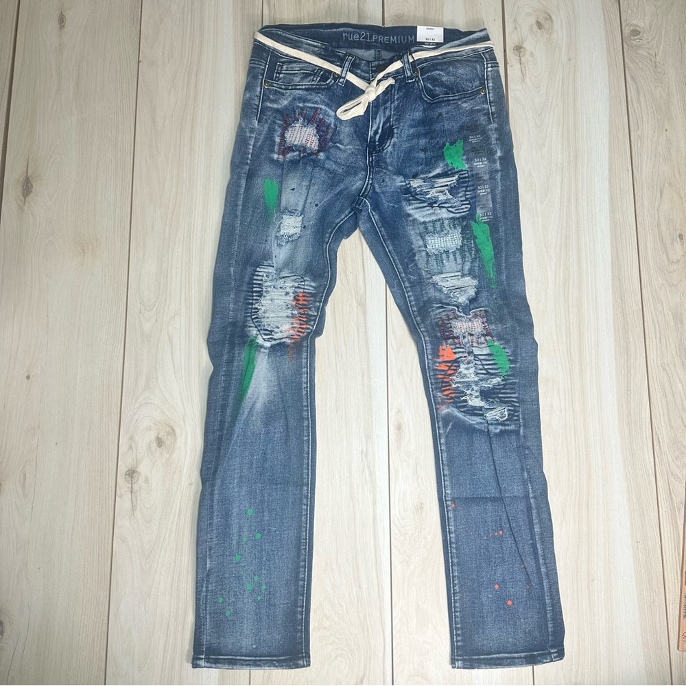 Rue21 Premium Supreme Flex Skinny Jeans 30X32 Distressed Paint Splatter New‎